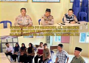 Kapolsek Tanah Abang IPTU Darmawansyah, S.H, M.H,ia menggelar giat Jum'at Curhat wilayah hukumnya yaitu di Desa Raja Barat Kecamatan Tanah Abang Kabupaten Pali,Provinsi Sumatera Selatan pada hari ini Jum'at, (07/07/23).