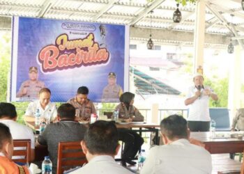 Polresta Manado melaksanakan kegiatan Jumat Bacirita yang dilaksanakan di Teras Sparta Tikala, Pada Jumat (7/7/2023).