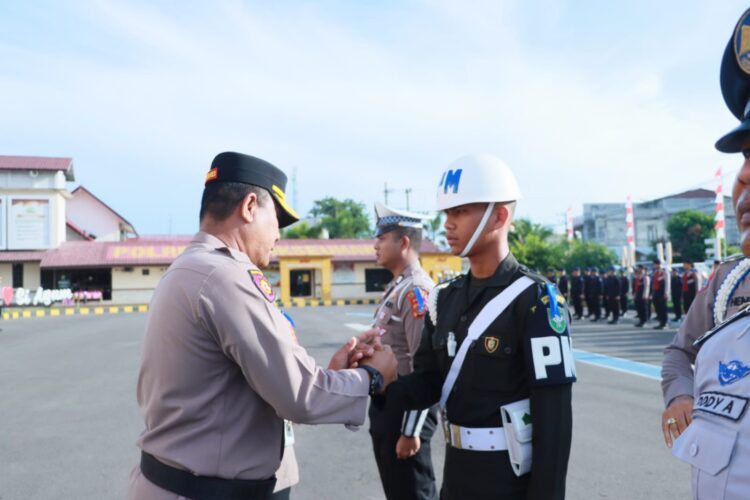 Polres Lhokseumawe gelar apel pasukan operasi patuh seulawah dengan tema "patuh dan tertib berlalu lintas cermin moralitas bangsa" yang berlangsung di Halaman Mapolres Lhokseumawe, senin (10/7/2023) pagi.