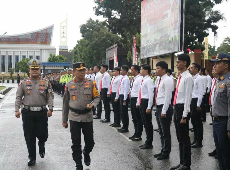 Apel Gelar Pasukan Operasi Patuh Menumbing Tahun 2023 yang berlangsung di di Lapangan Upacara Mapolda Kep. Babel, Senin (10/07/2023), Pagi