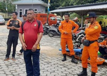Bhabinkamtibmas Desa Belo Laut AIPTU Amra bersama Badan Penanggulangan Bencana Daerah (BPBD) mengikuti simulasi penanganan bencana di Kantor Desa Belo Laut.
