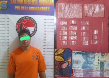 Pelaku A.R alias Embot (35) warga Jln Pemuda, Kelurahan Negeri Lama, Kecamatan Bilah Hilir, Kabupaten Labuhanbatu, Sumut.
