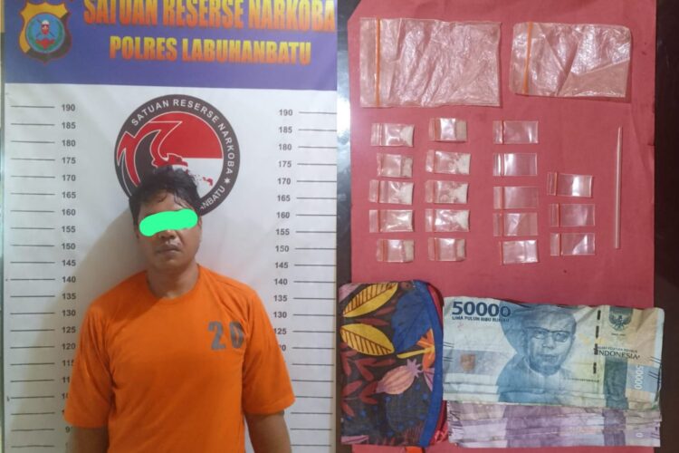 Pelaku A.R alias Embot (35) warga Jln Pemuda, Kelurahan Negeri Lama, Kecamatan Bilah Hilir, Kabupaten Labuhanbatu, Sumut.