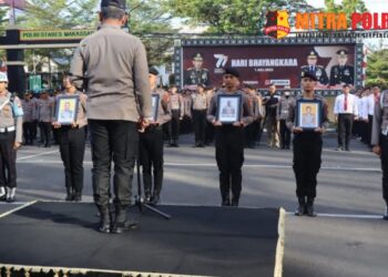 Polrestabes Makassar melakukan pemberhentian tidak dengan hormat atau PTDH terhadap 4 personil di jajarannya