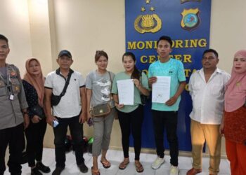 Personel SPKT melaksanakan giat problem solving dengan tujuan agar permasalahan tersebut dapat diselesaikan antara pihak yang bermasalah dengan kesepakatan dan membuat surat pernyataan