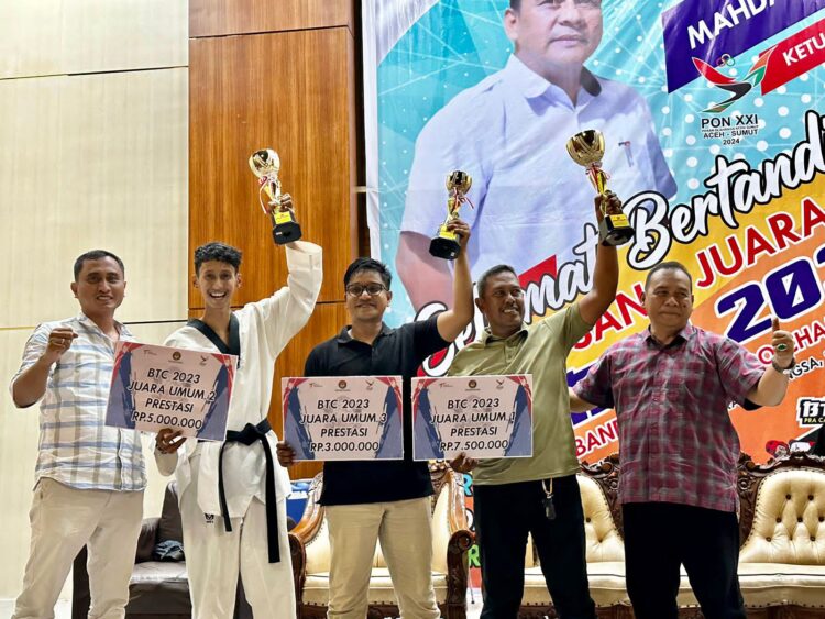 Atlet taekwondo Kota Sabang berhasil meraih juara umum ke tiga kategori junior prestasi, dalam kejuaraan open turnamen Banda Aceh Taekwondo Championship (BTC) 2023, yang berlangsung di Banda Aceh pada tanggal 20-23 Juli 2023 lalu.