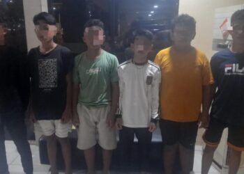 Pelaku yang diamankan masing-masing berinisial RH (16), RH (16), AEG (15), AU (15), MNI (15) dan GH (13), ke enam pelaku merupakan warga Masing yang diamankan tim Bravo ROTR Polresta Manado di Kelurahan Maasing.