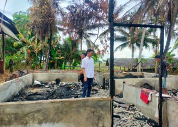 Musibah kebakaran terjadi di salah satu rumah warga Gampong Lancang Barat, Kecamatan Dewantara, Kabupaten Aceh Utara.