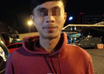 Pelaku yang diamankan berinisial GEK (18), warga Malalayang diamankan di rumah dari temannya