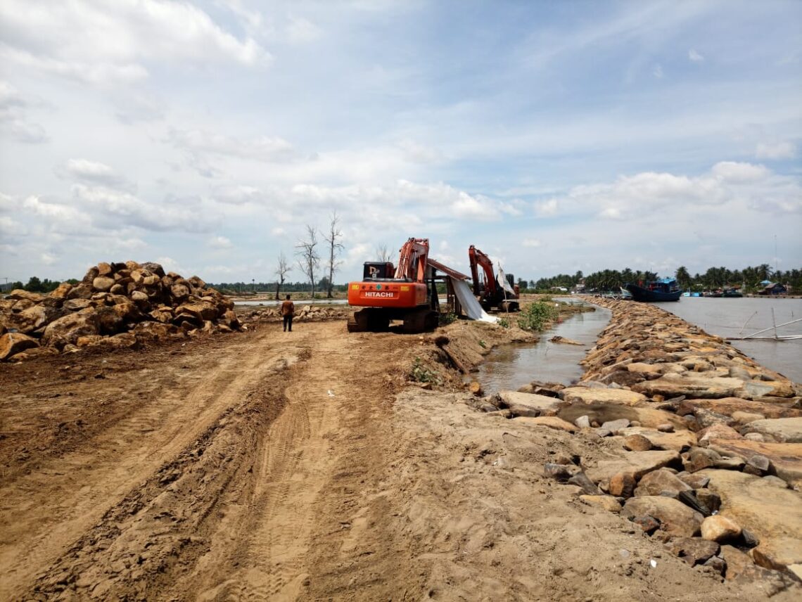 Proyek pembangunan bangunan perkuatan tebing sungai Krueng Keureuto yang berlokasi di Kecamatan Lapang Kabupaten Aceh Utara