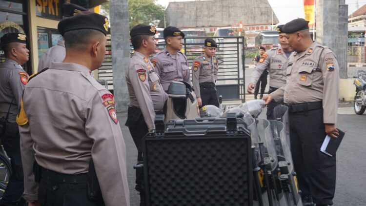 Tim dari Direktorat Samapta (Ditsamapta) Polda Jateng melaksanakan supervisi Fungsi Samapta di Polres Purbalingga, Rabu (9/8/2023) sore.