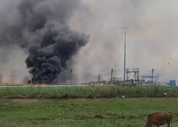 Kebakaran di ladang minyak dan gas (migas) areal eks Exxon mobil Oil yang saat ini dikelola oleh PT PEMA Global Energi (PGE) di kecamatan Syamtalira Aron kabupaten Aceh Utara