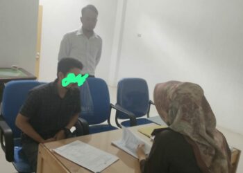 Penyerahan KH warga Gampong Kuala Tuha itu diserahkan langsung oleh Unit PPA yang diterima oleh JPU Nilam Agustini Putri, senin (14/8/2023) di Kejari Nagan Raya Kompleks Perkantoran Suka Makmue.