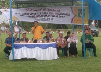 Reses Kedua Anggota DPRD kab. Simalungun Masa persidangan Ke II Tahun 2023 Sugiarto, SE dari Fraksi Partai Golkar Selasa (15/08/2023) sekitar pukul 16.30 wib tepatnya dilapangan Tetap Rejo Nagori Totap Majawa kecamatan tanah Jawa kabupaten Simalungun