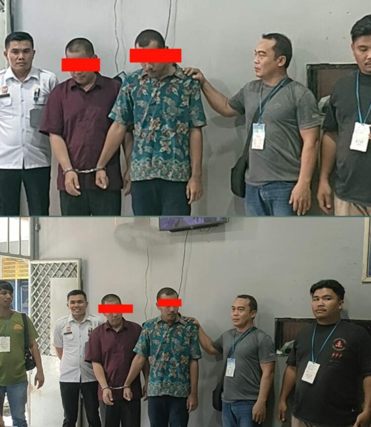 Penyidik unit perlindungan perempuan dan anak (PPA) Satreskrim Polres Labuhanbatu melaksanakan pelimpahan terhadap 2 oknum pendidik, tersangka pencabulan 21 orang anak pelajar laki-laki dan barang bukti ke jaksa penuntut umum (JPU) Kejaksaan Negeri Labuhanbatu, Rabu (16/08/2023)