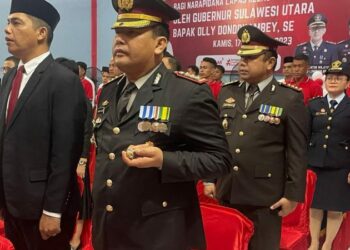 Kapolresta Manado Kombes Pol Julianto Sirait mengikuti kegiatan Pemberian Remisi Umum Dalam Rangka 17 Agustus Tahun 2023 Dilapas Kelas II A Manado dalam Rangka Hari Kemerdekaan Republik Indonesia Ke 78, Kamis (17/8/2023).