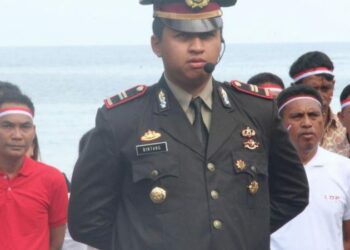 Polsek Pelabuhan Polresta Manado menggelar Upacara Pengibaran Bendera Merah Putih dilapangan Apel Mako Polsek Pelabuhan, Kamis (17/08/2023).