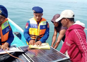 Satpolairud Polres Aceh Barat Laksanakan Patroli rutin Perairan guna memantau Sitkamtibmas di wilayah hukum Perairan Kabupaten Aceh Barat dengan menggunakan KP. Nilam C2-2012, Selasa (22/08/2023).