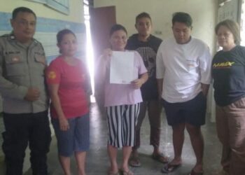 Bhabinkamtibmas Polsek Tuminting melaksanakan problem solving / penyelesaian masalah perbuatan tidak menyenangkan pada warga binaanya, Kamis (24/8/2023).