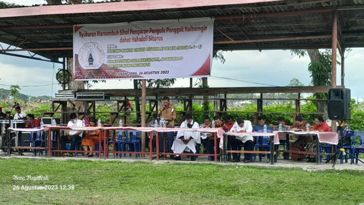 Punguan Marsombu Sihol Pomparan Pangulu Ponggok Naiborngin dohot Hahadoli Sitorus turut dihadiri Mangapul Purba, SE Sabtu 26 Agustus 2023 dimulai sekitar pukul 09.00 wib, tepatnya di Lapangan Sepak Bola Rintis Tujuh Nagori Balimbingan kec. Tanah Jawa kab. Simalungun
