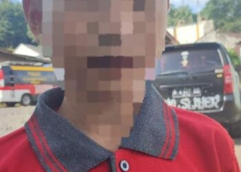 Tim Delta Resmob On The Road (ROTR) Polresta Manado mengamakan pelaku pidana melakukan kekerasan terhadap anak yang terjadi di Kelurahan Dendengan Dalam Kec. Paal Dua Kota Manado, Kamis (31/8/2023).