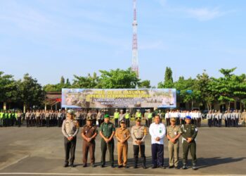 Kepolisian Resor Tuban melaksanakan apel gelar pasukan dalam rangka operasi Zebra Semeru 2023.