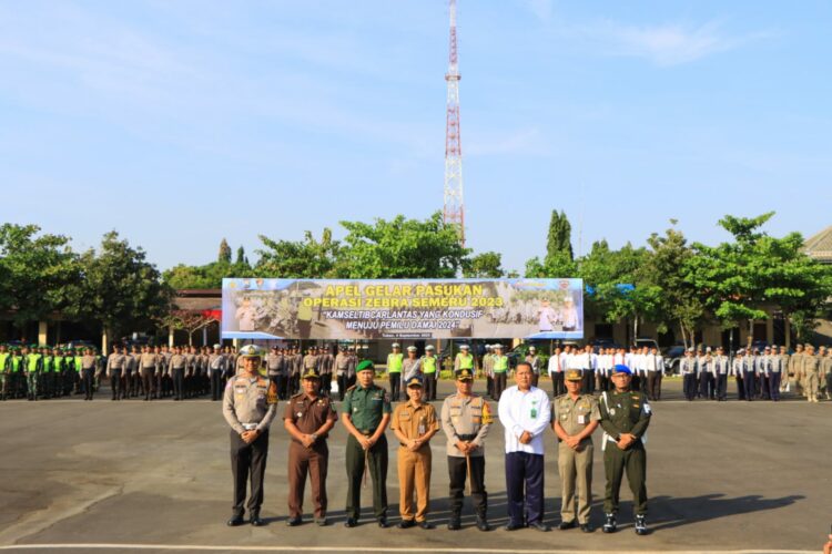 Kepolisian Resor Tuban melaksanakan apel gelar pasukan dalam rangka operasi Zebra Semeru 2023.
