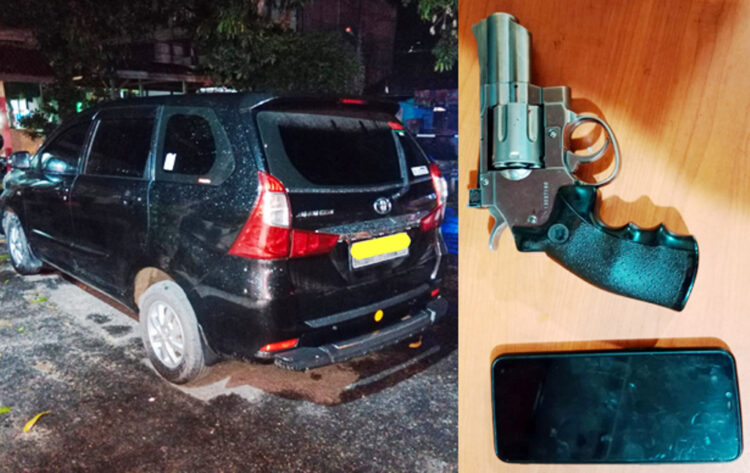 BARANG BUKTI : Barang bukti mobil Avanza yang sempat dirampok dan senjata airsoft gun serta ponsel yang diamankan dari pelaku perampokan baru-baru ini. (Foto.Dok/Polresta DS).
