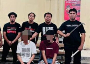 Tim Charlie berhasil mengamankan pelaku pengancaman yang menggunakan senjata tajam. Kejadian ini berawal dari laporan yang terjadi pada Kamis, 31 Agustus 2023, di Kelurahan Pakowa, Kecamatan Wanea.