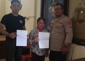 Anggota Bhabinkamtibmas Polsek Bunaken berhasil menyelesaikan perbedaan pendapat yang terjadi antara Selvi Daud, seorang ibu berusia 54 tahun, dan anaknya, Valen Daud, yang berusia 35 tahun.