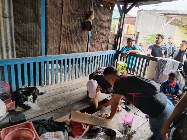 Sat Narkoba Polresta Deliserdang melaksanakan Gerebek Kampung Narkoba (GKN) di Dusun Ampera Utara Desa Sekip Kecamatan Lubuk Pakam Kabupaten Deliserdang, Jumat (8/9/2023)