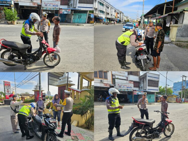 Kasat Lantas Polres Labuhanbatu AKP M. Ainul Yaqin, S.I.K., M.H., langsung terjun ke lapangan melakukan pengawasan personel yang sedang melaksanakan penindakan terhadap pelaku pelanggaran lalu lintas dengan tilang manual.