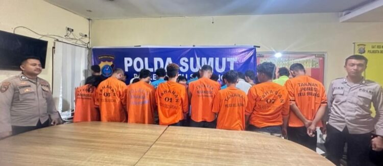 DITANGKAP: Sebanyak 26 orang berhasil ditangkap saat mengungkap 18 kasus narkoba oleh Polresta Deliserdang. (Foto Dok/ Polresta DS)