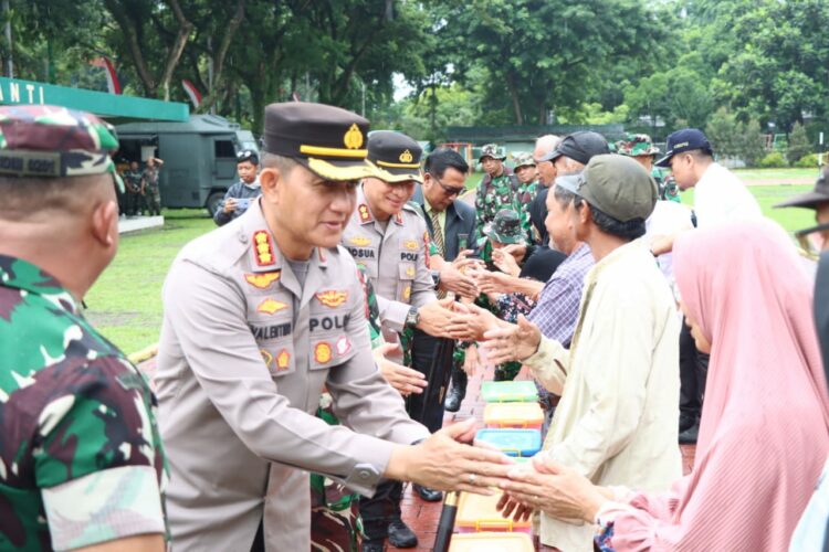 HADIRI: Kapolrestabes Medan Kombes Pol Valentino AlfaTatareda SH SIK menghadiri upacara pembukaan TMMD ke-118 Kodim 0201/Medan 2023 di Lapangan Benteng, Rabu (20/9/2023).(Foto Dok/Polrestabes)