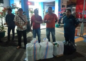 Polsek Pelabuhan bekerja sama dengan beberapa instansi terkait seperti KSOP Manado, KKP Manado, Badan Karantina Indonesia Pelabuhan dan Pelindo IV. Mereka menyisir beberapa lokasi yang diduga menjadi tempat menyimpanan minuma keras ilegal yang akan diselundupkan.
