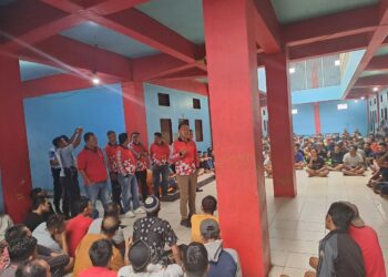 Jajaran Lembaga Pemasyarakatan Narkotika kelas IIa Pematangsiantar mengadakan sosialisasi tentang tata tertib perikehidupan narapidana di dalam Lapas.
Sosialisasi tersebut dilaksanakan pada Jumat (22/09/2022) pukul 09.00 Wib di Blok Sahardjo.