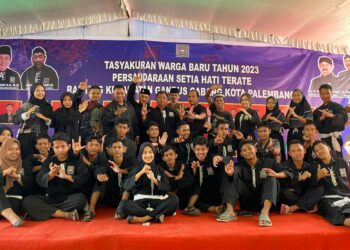 Keluarga Besar Persaudaraan Setia Hati Terate (PSHT ) Ranting Gandus Cabang Kota Palembang mengelar acara Tasyakuran 20 orang siswa yang telah selesai diwisuda bertempat di Lrg Pancasila Rt.41 Rw.10 Kel Karang Anyar Kec.Gandus Palembang. Minggu (24/9/2023).
