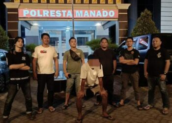 Tim ALPHA ROTR Polresta Manado berhasil mengamankan terduga pelaku penganiayaan pada hari Minggu, tanggal 24 September 2023, sekitar jam 21.00 Wita. Terduga pelaku, yang diidentifikasi sebagai AB (28 tahun), seorang pekerja swasta, ditangkap setelah menerima laporan polisi.