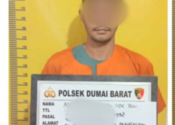 AIG Alias AD (24) diamankan oleh Unit Reskrim Polsek Dumai Barat Jajaran Polres Dumai saat sedang berada di Painan Kabupaten Pesisir Selatan Provinsi Sumatera Barat, Jumat (29/9/2023).