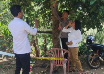 Polsek Tikala memberikan respons cepat terhadap peristiwa gantung diri yang terjadi di Kelurahan Ranomuut Lingkungan V Kecamatan Paal Dua Kota Manado pada hari Senin sekitar jam 10.00 WITA.