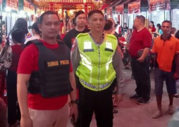 Polsek Wenang berhasil melakukan pengamanan yang efektif dalam kegiatan Moon Cake and Food Festival yang berlangsung di Klenteng Ban Hin Kiong (BHK), Klenteng Kwan Kong, dan Klenteng Li Tang pada hari Minggu, 1 Oktober 2023