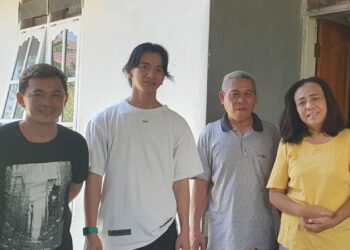 Briptu Tendean, anggota Kepolisian yang bertugas di Polresta Manado, berhasil menyelesaikan perselisihan antara An. Deky Mawey (59 tahun) dari Buminyiur lk 3 dan Rendy Lontoh (32 tahun) dari Pakowa lk V. Insiden ini terjadi di Pangkalan Ojek Pasar Karombasan sekitar pukul 02.00 Wita.