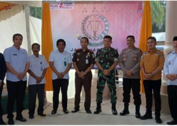 Kejaksaan Negeri (Kejari) Nagan Raya mengadakan Program Jaksa Garda Desa (Jaga Desa) di Masjid Nurul Najjah Gampong Sukaraja Kecamatan Darul Makmur Kabupaten Nagan Raya Rabu (11/10/23).