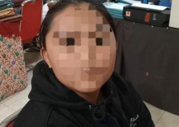 Tim ALPHA ROTR dari Polresta Manado berhasil mengamankan Pelaku AS alias Keren, seorang perempuan berusia 21 tahun, yang merupakan terduga pelaku penganiayaan terhadap Stephannie Devina Seba.