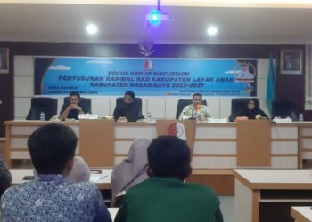 Pemerintah Kabupaten (Pemkab) Nagan Raya melalui Badan Perencanaan Pembangunan Daerah (Bappeda) melaksanakan Focus Group Discussion (FGD) Penyusunan Rancangan Awal (Ranwal) Rencana Aksi Daerah (RAD) Kabupaten Layak Anak (KLA) tahun 2023-2027.

FGD yang dibuka oleh Kepala Bappeda Nagan Raya, Rahmattullah, S.STP., M.Si,
berlangsung di Aula Bappeda Kompleks Perkantoran Suka Makmue. Kamis, (12/10/2023).