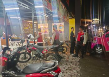 Personil sat samapta laksanakan Patroli Presisi seputaran Kota Pematang Siantar, Sabtu, (14/10/2023) dimulai pada pukul 00.00 Wib.