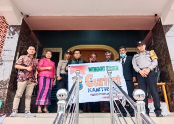 Personel Polsek Siantar Utara laksanakan Minggu Kasih Curhat Kamtibmas di Gereja HKI Martoba, Jalan Sisingamangaraja, Kelurahan Sigulang-gulang, Kecamatan Siantar Utara, Kota Pematang Siantar, Minggu, (15/10/2023).