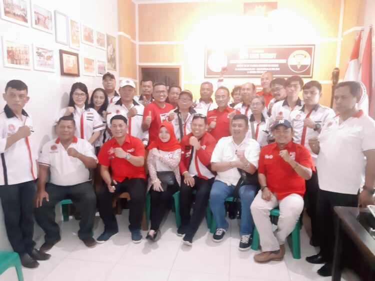SILATURAHMI: DPW PSI Sumut bersilaturahmi ke Kantor DPD HBB Sumut di Komplek Tritura Poin No. A3A Jalan A.H. Nasution, Harjosari II Kecamatan Medan Amplas, Kota Medan, Senin (16/10/2023). (Foto: Dok/T77)