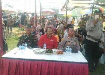 Polsek PurbaIingga menggandeng pemuda Kelurahan Bancar, Kecamatan/Kabupaten Purbalingga akan menggelar Festival Layangan. Kegiatan digelar dalam rangka menyalurkan kegiatan positif pemuda untuk mendukung pemilu tahun 2024 yang aman dan damai. Festival Layangan yang digelar di Lapangan Kelurahan Bancar pada Minggu (22/10/2023) pukul 14.00 WIB, diikuti sebanyak 300 Peserta dari berbagai wilayah kecamatan yang ada di purbalingga.