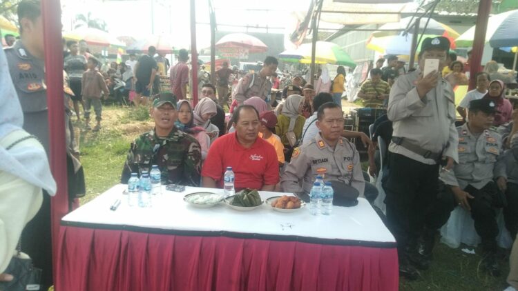 Polsek PurbaIingga menggandeng pemuda Kelurahan Bancar, Kecamatan/Kabupaten Purbalingga akan menggelar Festival Layangan. Kegiatan digelar dalam rangka menyalurkan kegiatan positif pemuda untuk mendukung pemilu tahun 2024 yang aman dan damai. Festival Layangan yang digelar di Lapangan Kelurahan Bancar pada Minggu (22/10/2023) pukul 14.00 WIB, diikuti sebanyak 300 Peserta dari berbagai wilayah kecamatan yang ada di purbalingga.